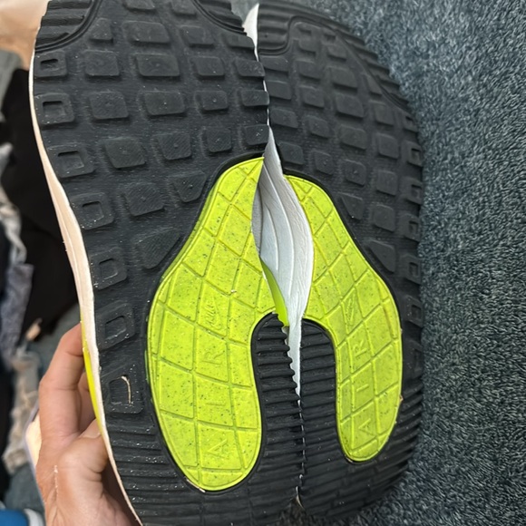 Nike AIRMAX Women’s size 9 - Picture 4 of 5